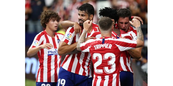 Los aficionados del Atlético de Madrid esperan un milagro en la Champions League